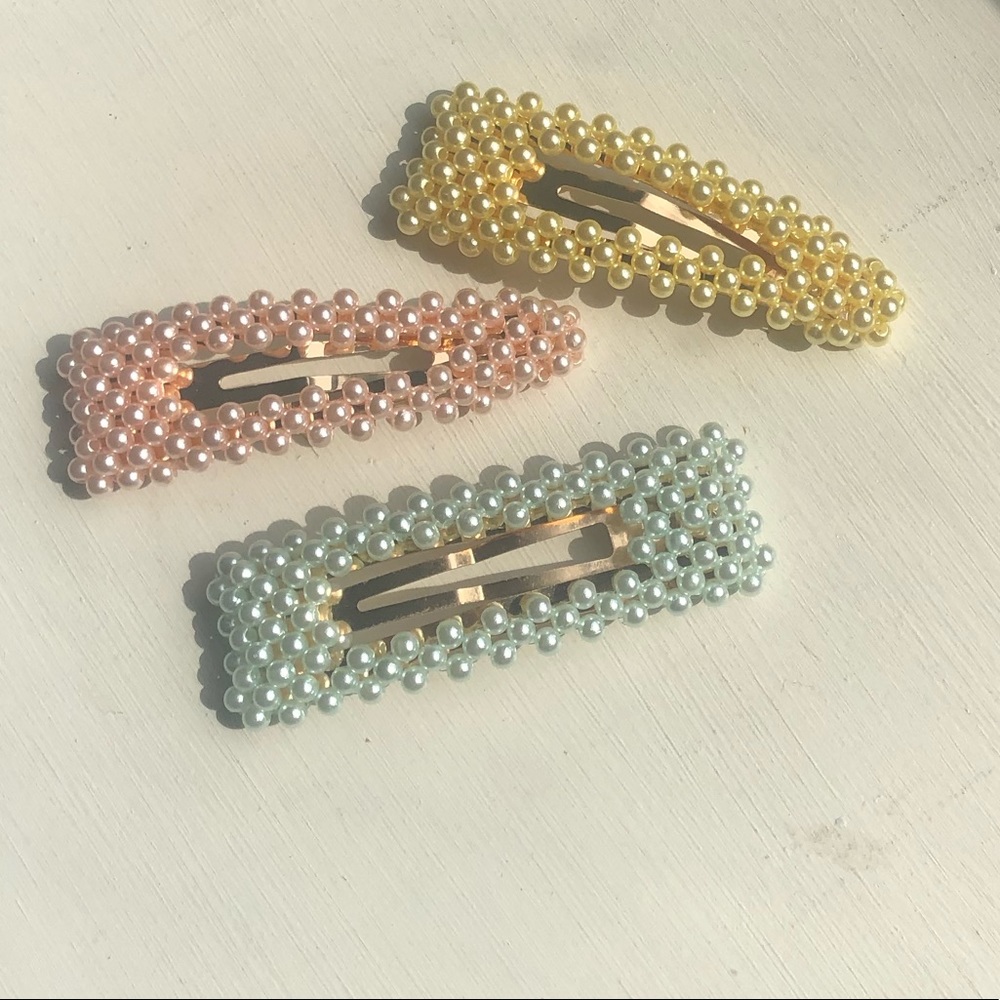 Pastel beaded hair clips